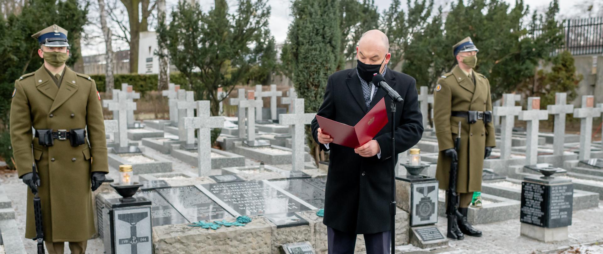 Uroczystość otwarcia nowo wyremontowanych kwater na Powązkach Wojskowych 
