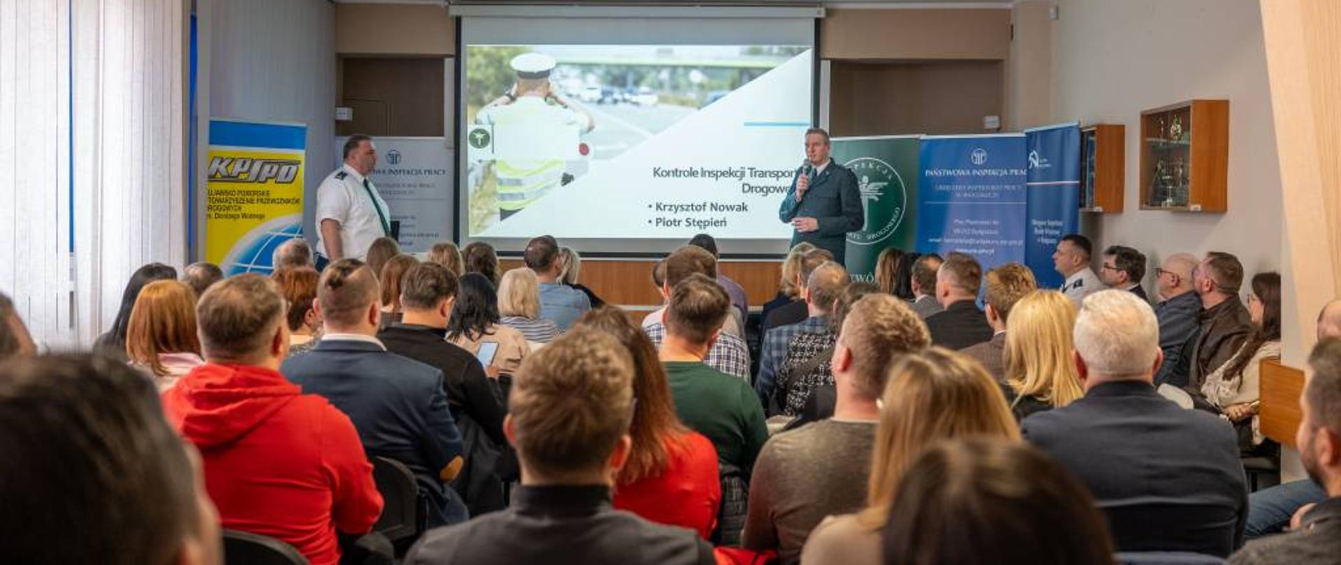 Kujawsko-Pomorski Wojewódzki Inspektor Maciej Batkowski podczas otwarcia spotkania