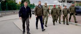 Wizyta ministra Marcina Kierwinskiego oraz wicepremiera, ministra obrony narodowej Władysława Kosiniaka-Kamysza na polsko-ukraińskim przejściu granicznym w Dorohusku