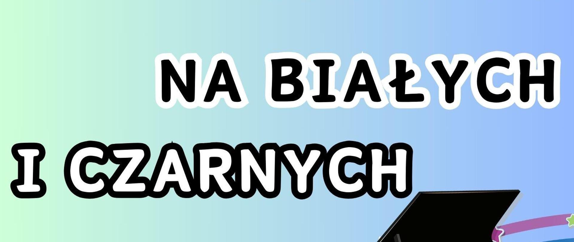 Plakat z wydarzeniem - Koncert uczniów klas pierwszych sekcji fortepianu "Na białych i czarnych", który odbędzie się w dniu 20 maja 2024r. o godz. 17:30 w auli ZPSM w Dębicy; Tło plakatu zielono-niebieski gradient, na środku na kolorowej tęczowej pięciolinii czarny fortepian. napisy są czarne w białym obramowaniu