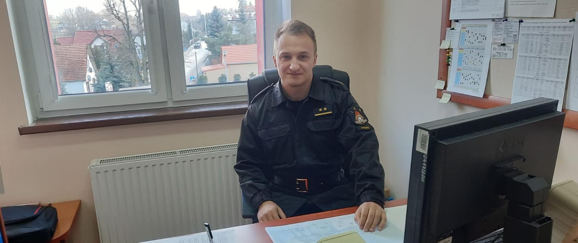 Zastępca Dowódcy Jednostki Ratowniczo Gaśniczej w Chełmnie mł.kpt. Pilarski Gracjan