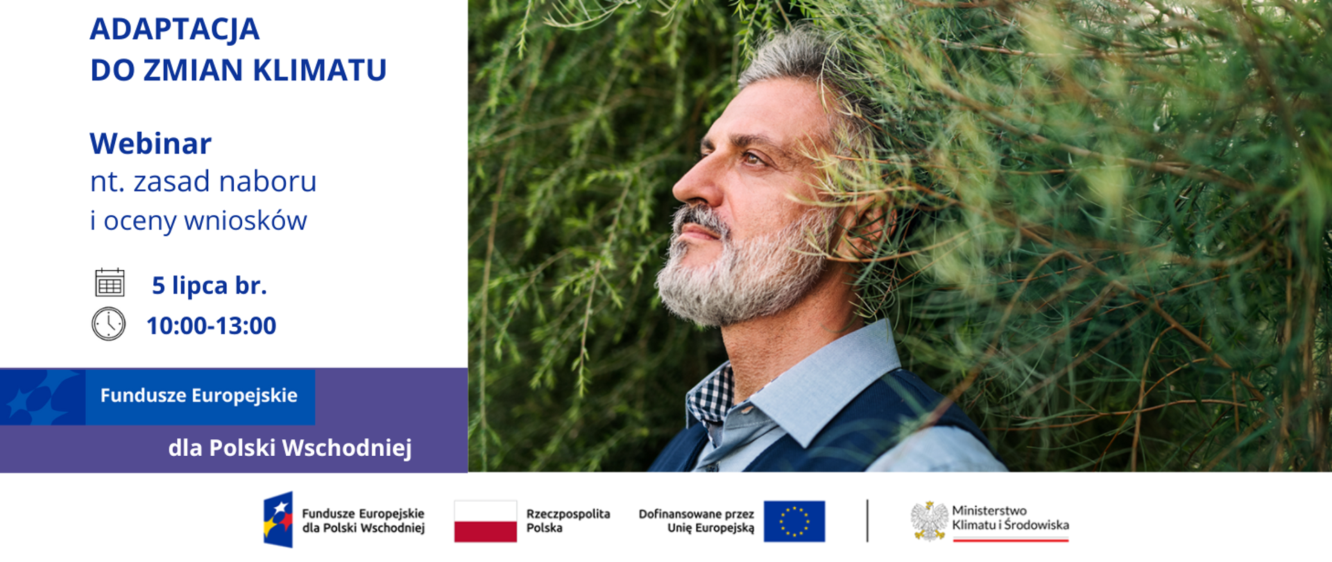 Mężczyzna z brodą, ubrany w koszulę i kamizelkę, na tle zielonej roślinnej ściany. Zaproszenie na webinar. Pod zaproszeniem logotypy unijne.