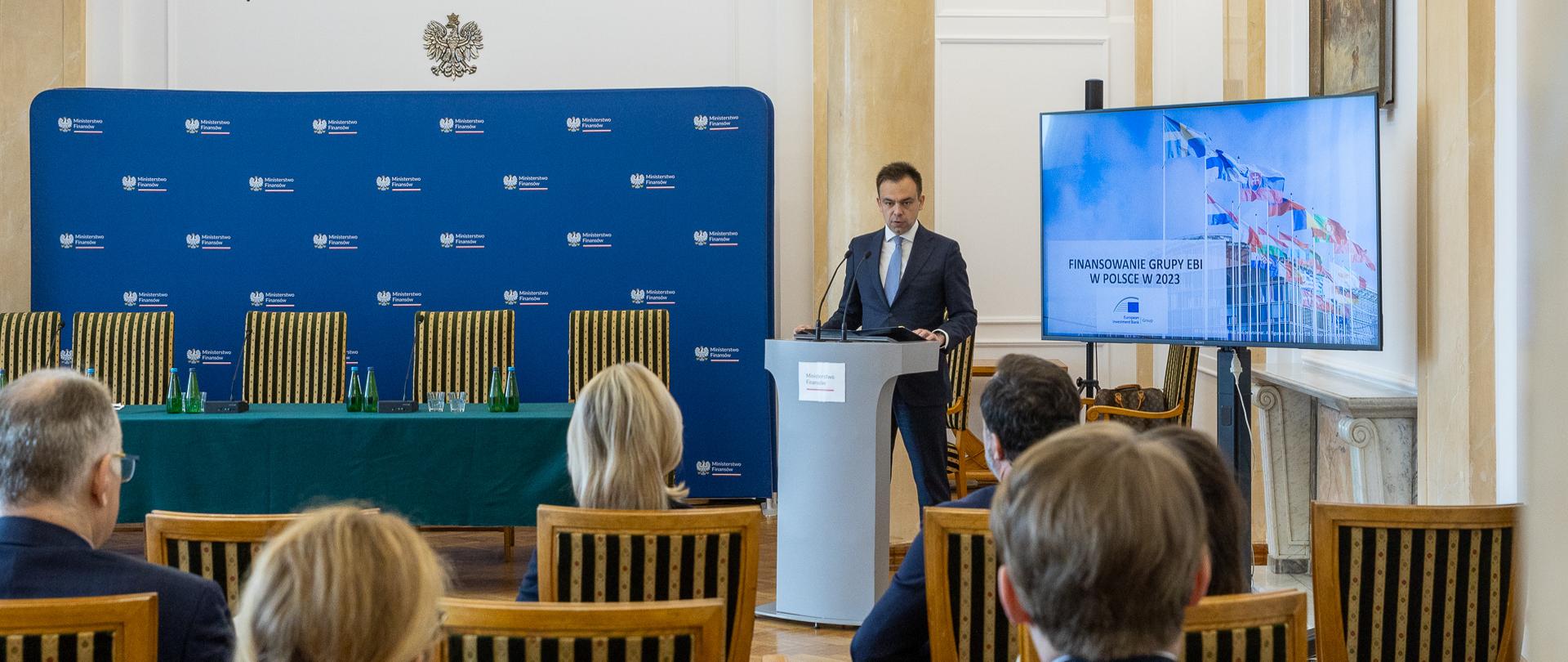 minister finansów Andrzej Domański podczas konferencji