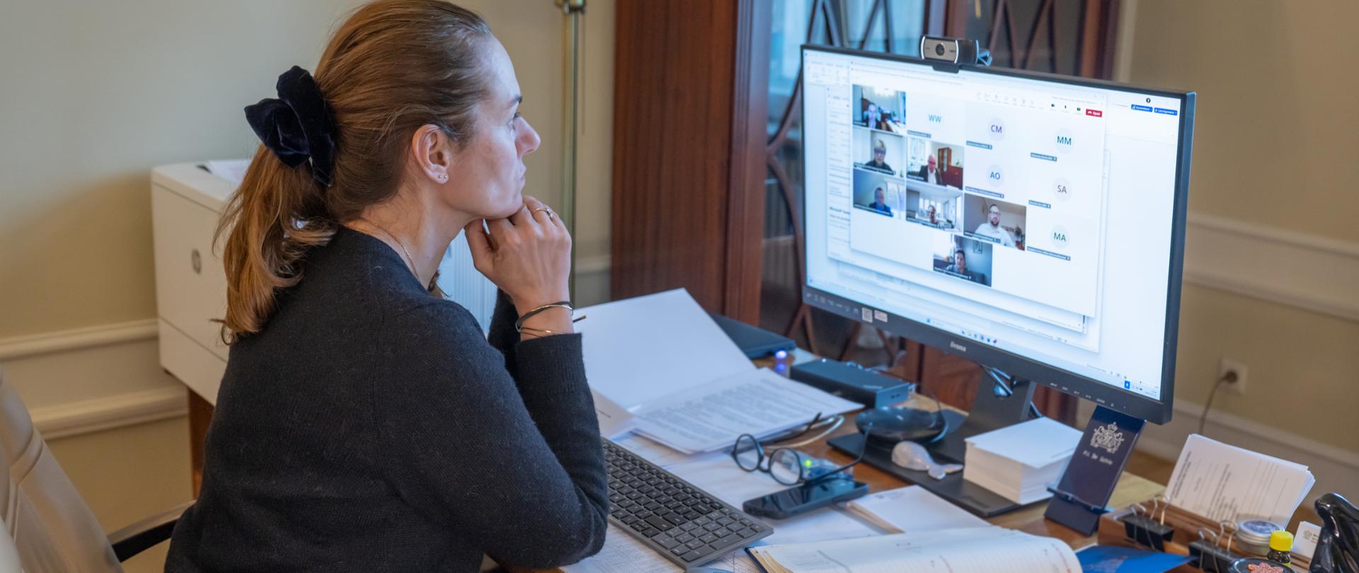 Telekonferencja Wiceministry Marii Ejchart z kuratorami i związkami zawodowymi