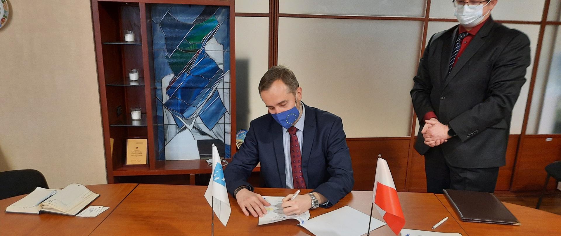 Podpisanie Dokumentu Statutowego