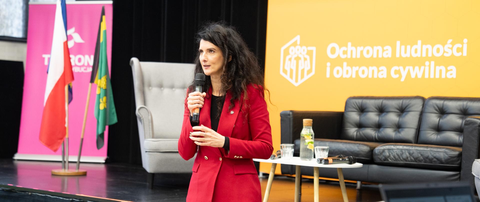 Wojewoda dolnośląska Anna Żabska i Starosta Powiatu Średzkiego Sebastian Burdzy wspólnie z burmistrzami i wójtami przedstawili lokalny plan budowania odporności na zagrożenia.