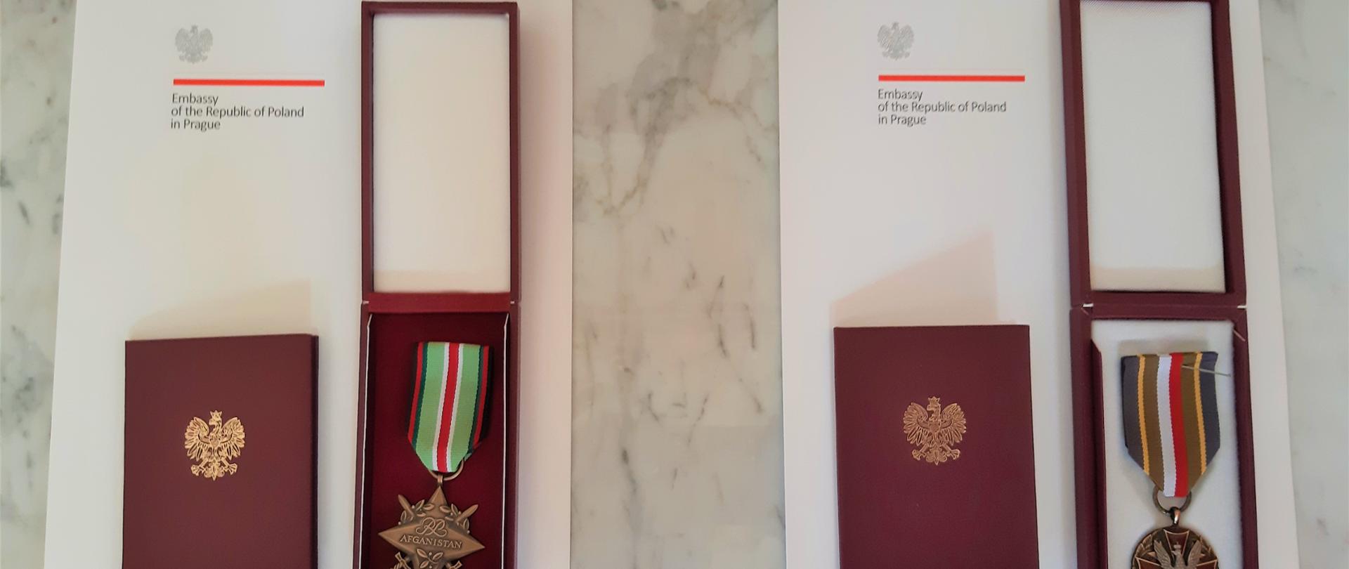 Odznaczenia oficerom RCz