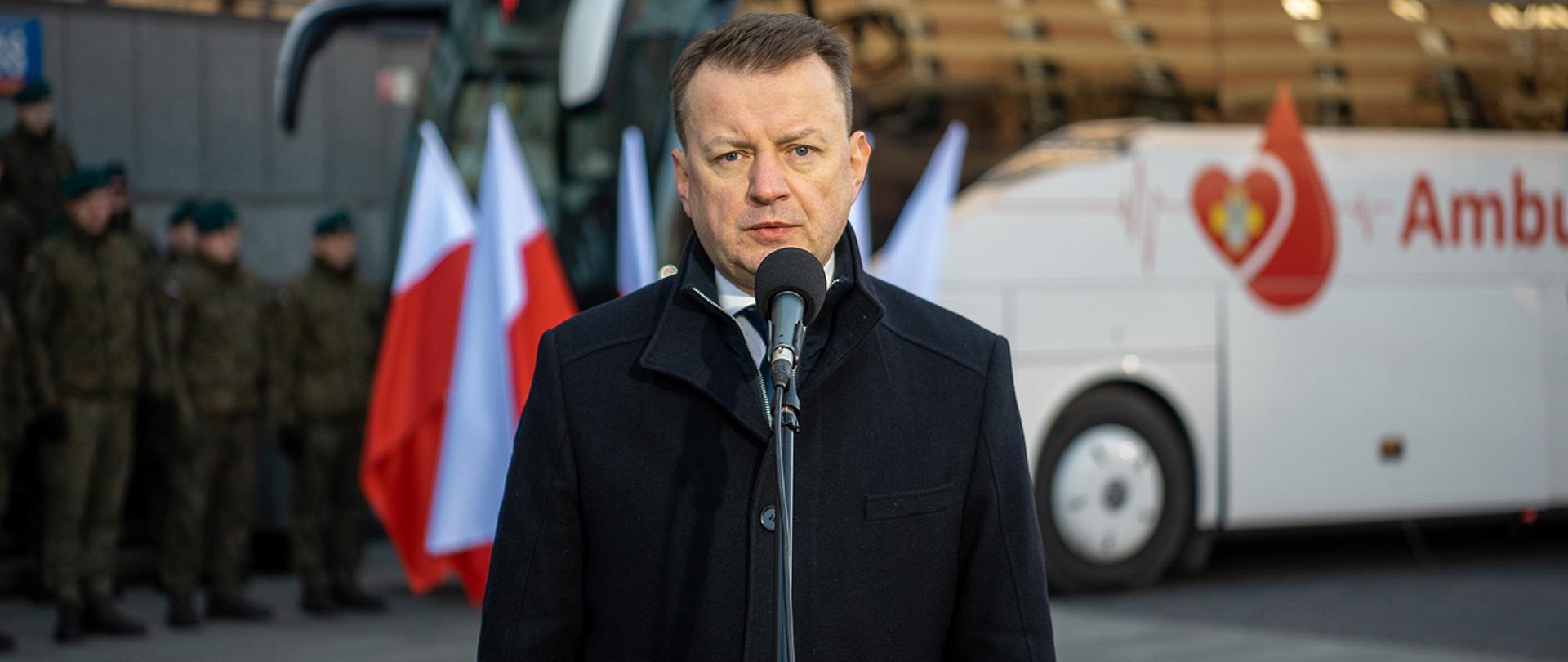 Szef MON zachęcał do oddawania krwi w ramach akcji Spokrewnieni Służbą