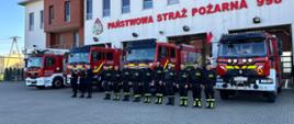Uroczysta zbiórka z okazji Dnia Flagi Rzeczypospolitej Polskiej w Komendzie Powiatowej PSP w Kazimierzy Wielkiej
