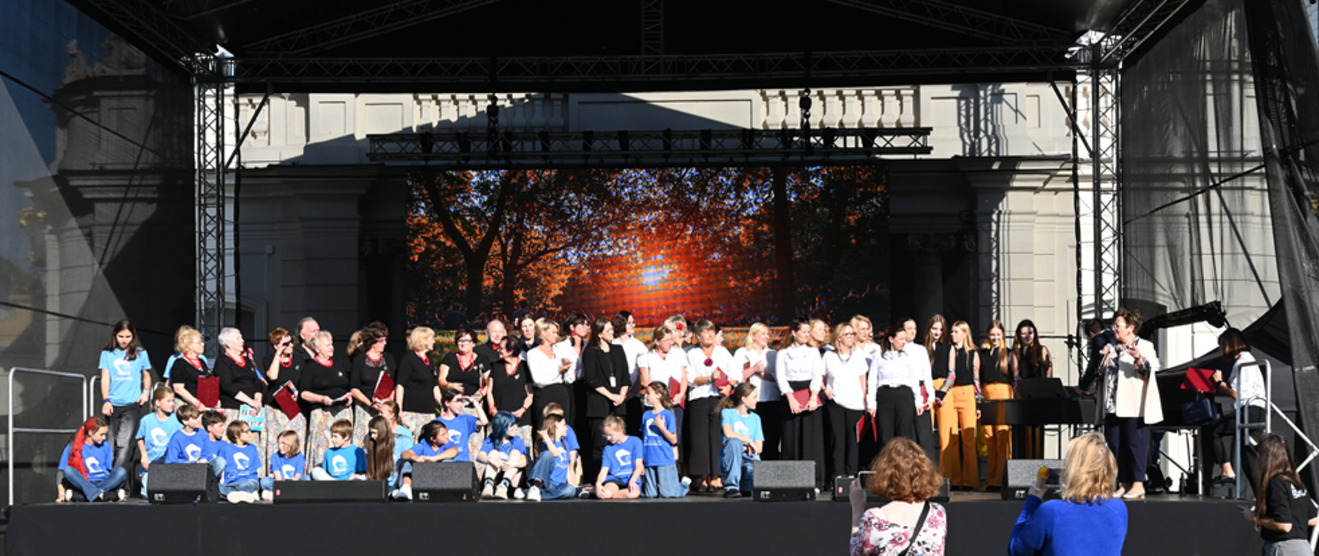 Muzycznie i filmowo żegnamy lato i witamy jesień na dziedzińcu MKiDN, fot. MKiDN