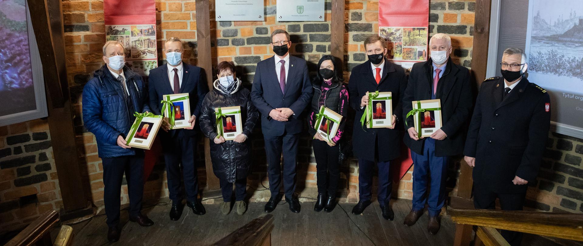 Premier dotrzymał słowa – Mysia Wieża z iluminacją i wystawą multimedialną 