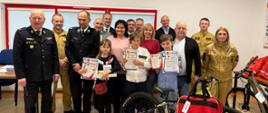 Zdjęcie zbiorowe finalistów w I grupie wiekowej