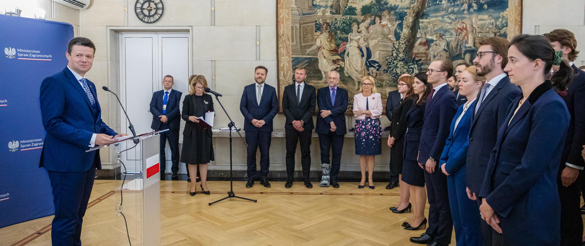 Nadanie stopni dyplomatycznych