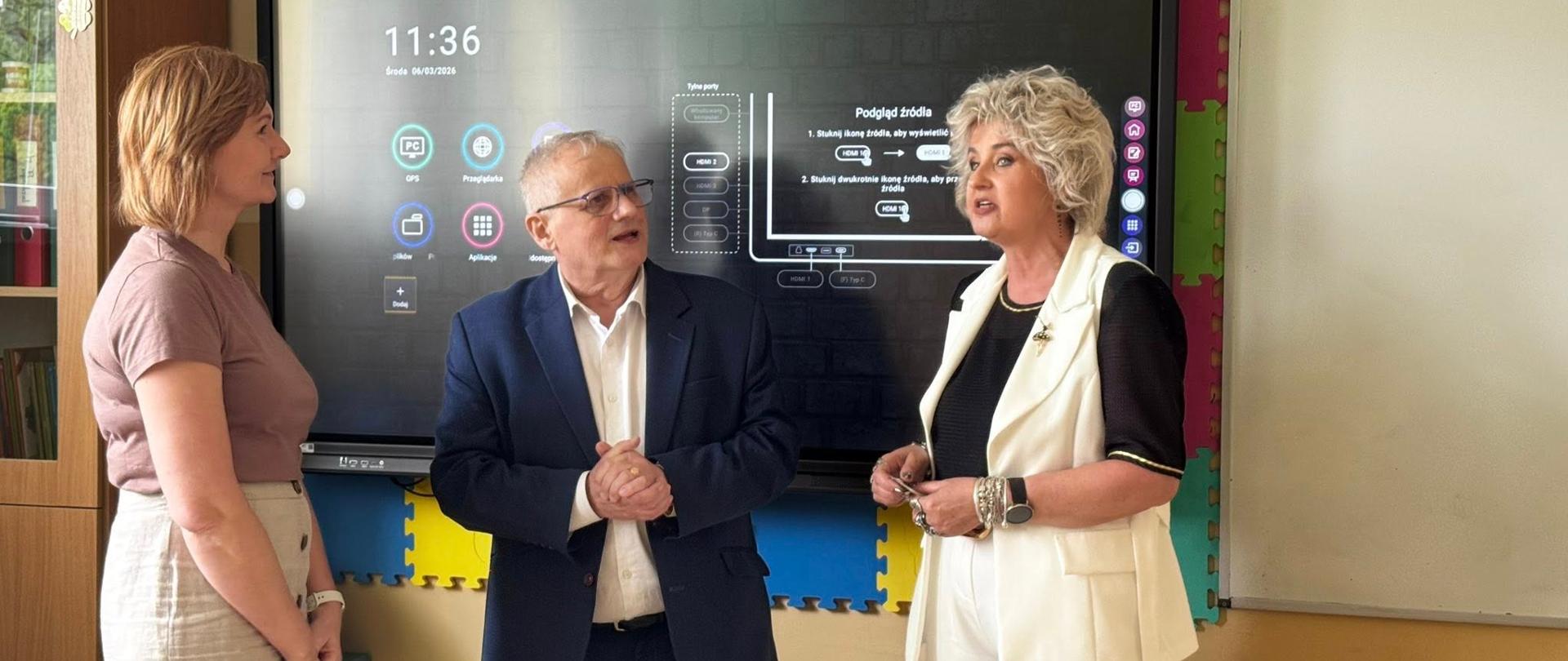 Wicewojewoda Zbigniew Szczypiński z wizytą w Zespole Szkół Nr 2 w Narzymiu