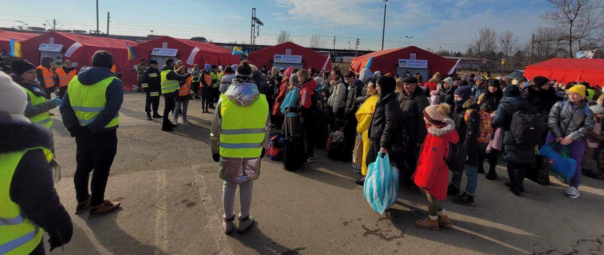Olkuscy strażacy ponownie pomagali w przyjęciu uchodźców z Ukrainy