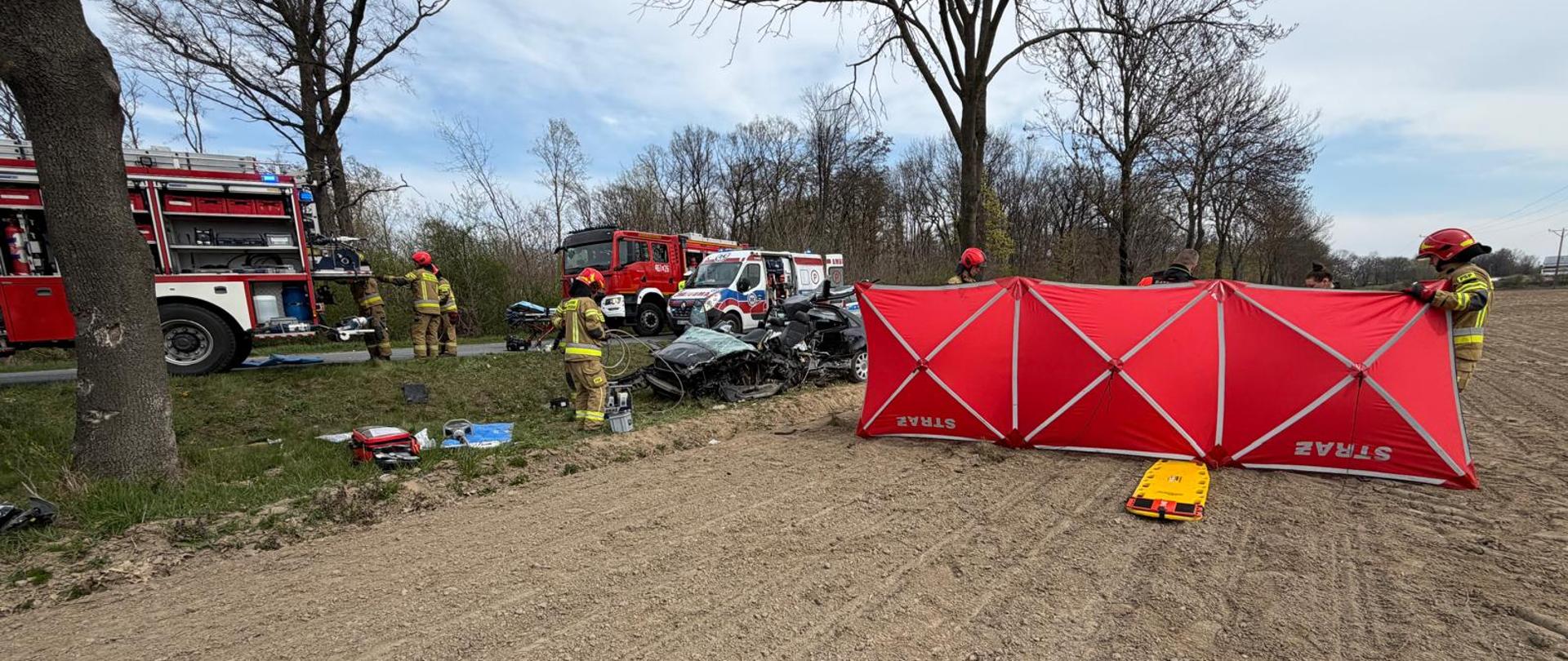 Poważny wypadek pomiędzy Goświnowicami a Grądami w powiecie nyskim