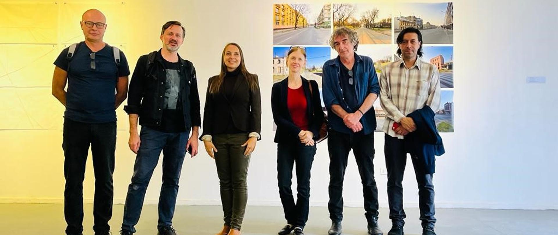 Exposición ''Two of a Kind" U. de Chile