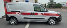 Samochód lekki kwatermistrzowski Fiat Doblo Maxi. 