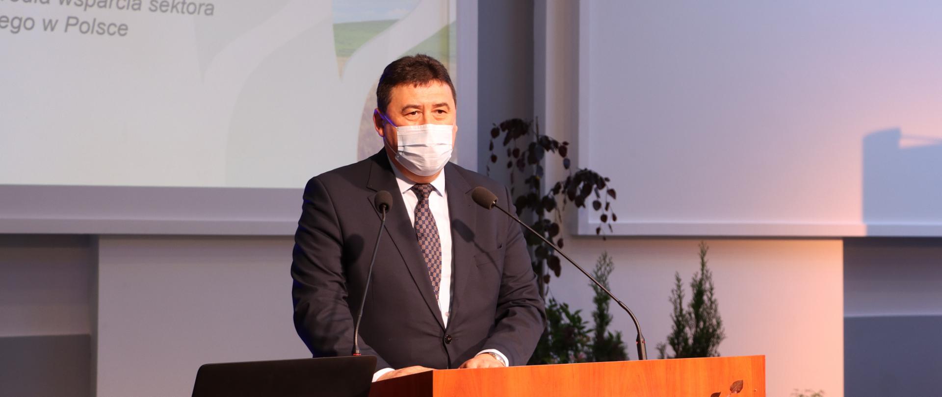 31 maja 2021 r. wiceminister Ryszard Bartosik uczestniczył w konferencji "Żywność ekologiczna gwarancją zdrowia i dobrego smaku"