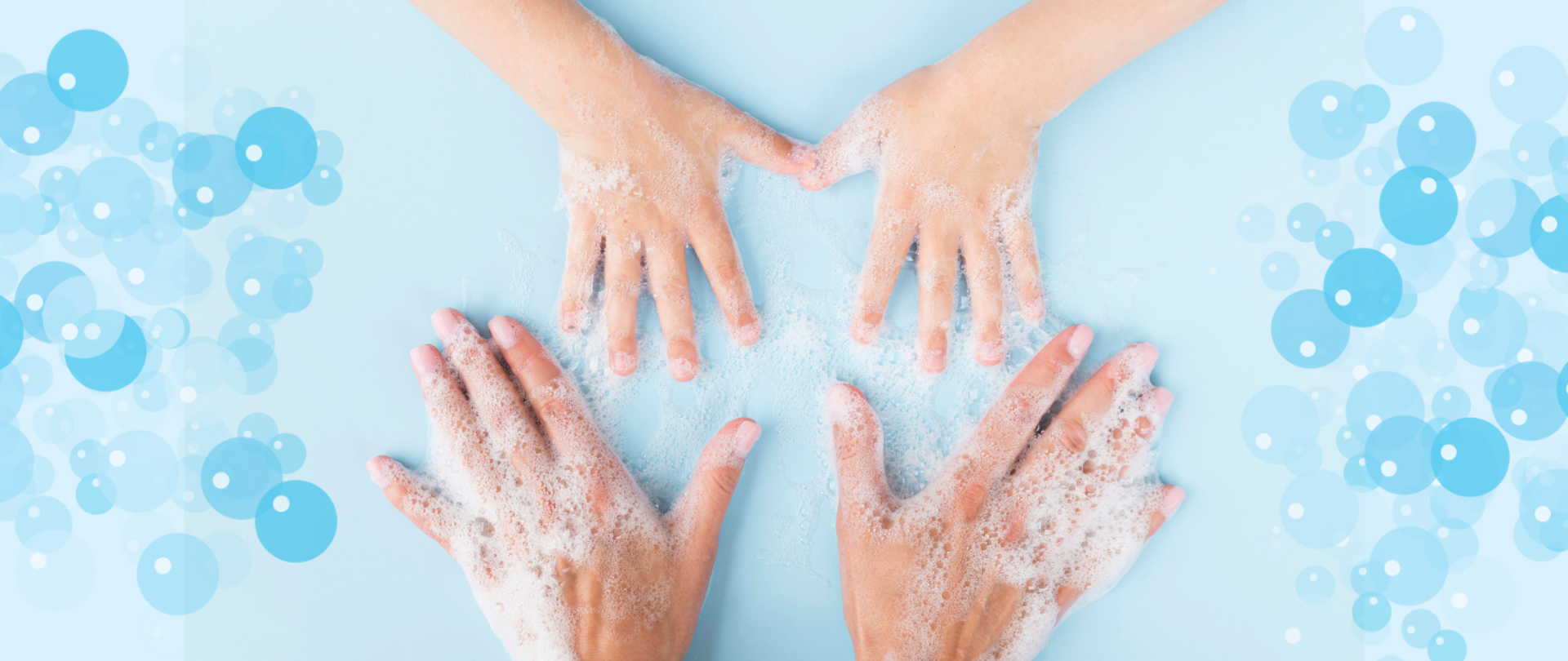 Grafika przedstawia zamydlone dłonie.