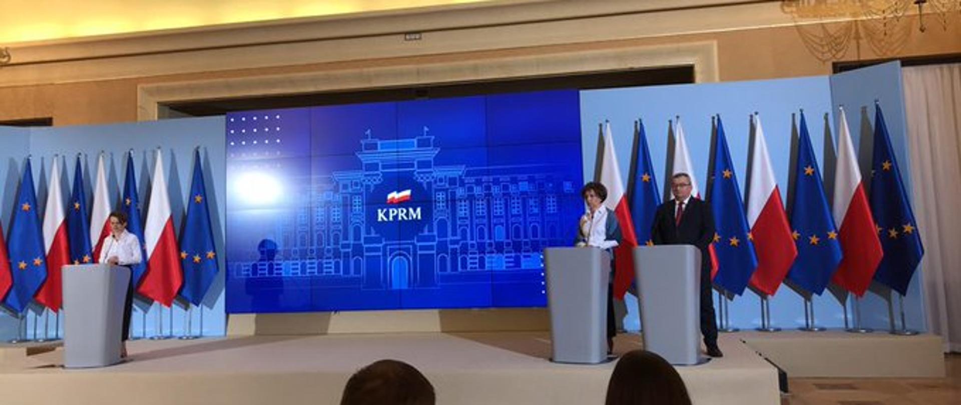 Minister Marlena Maląg podczas konferencji w KPRM 