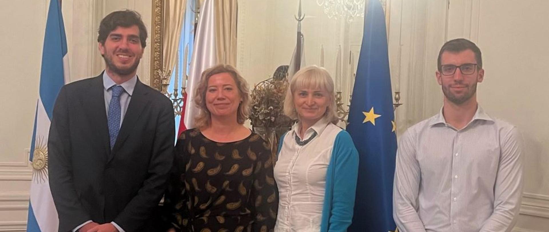 W siedzibie Ambasady RP w Buenos Aires odbyło się spotkanie dotyczące relacji Argentyny z Organizacją Współpracy Gospodarczej i Rozwoju oraz perspektyw jej wstąpienia do OECD. 