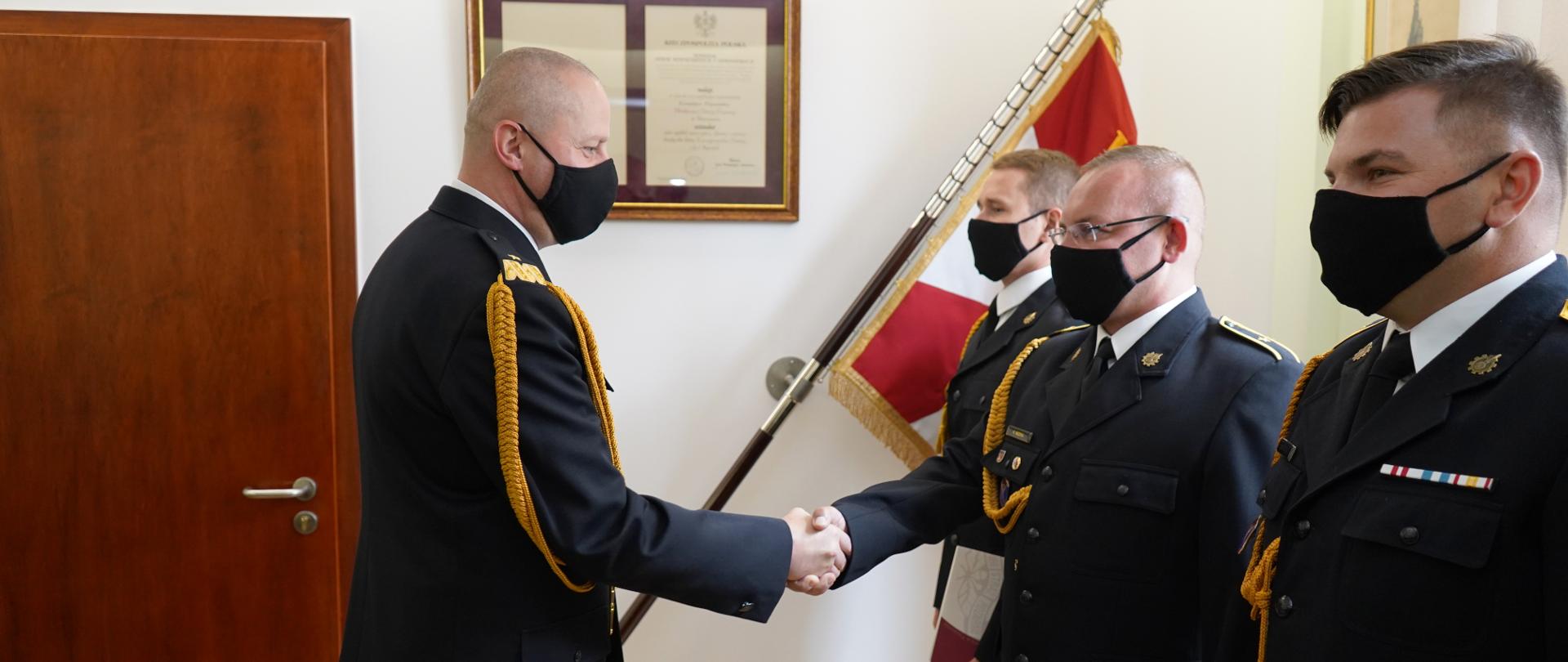 Wielkopolski Komendant Wojewódzki PSP wręczył decyzje o mianowaniu na stanowiska służbowe