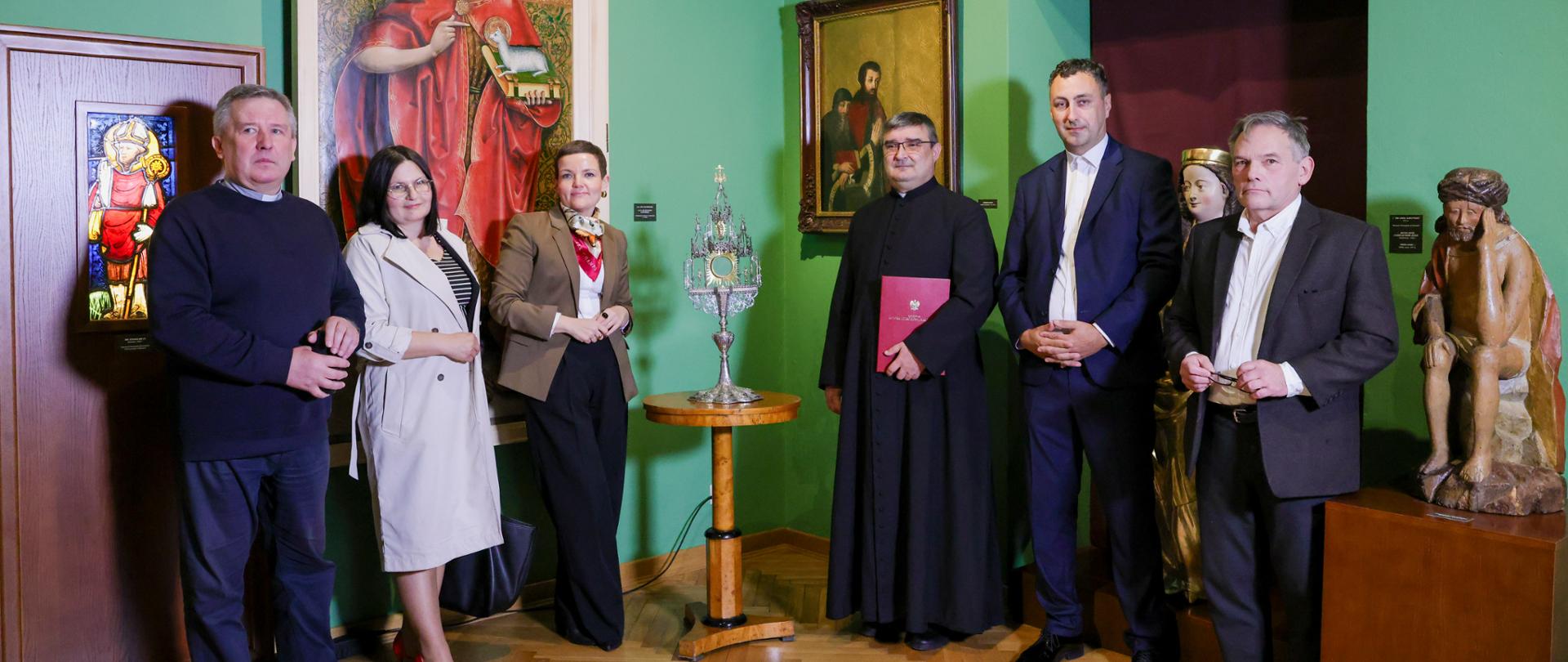 Odzyskaliśmy zabytkową XVII-wieczną monstrancję z Moskorzewa, fot. Danuta Matloch/MKiDN