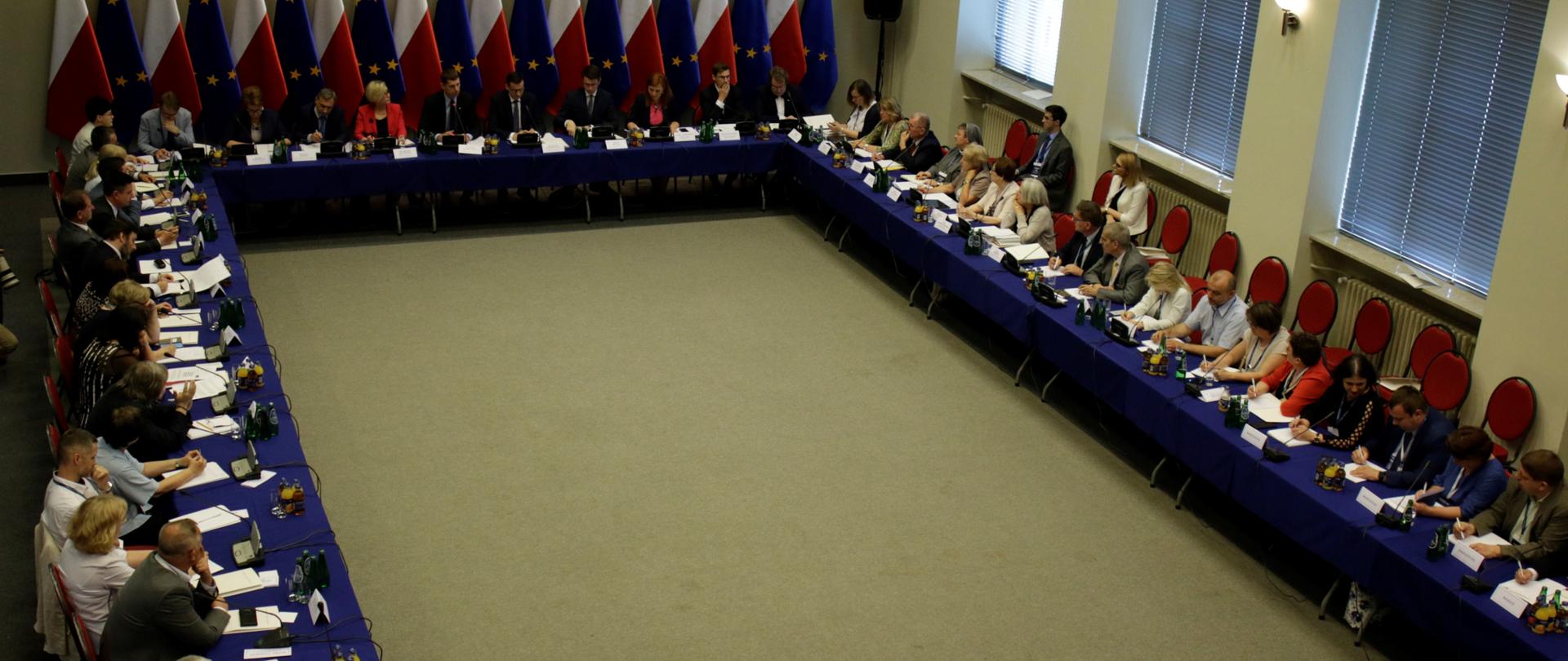 Czwarta tura rozmów przy „Okrągłym stole” edukacyjnym