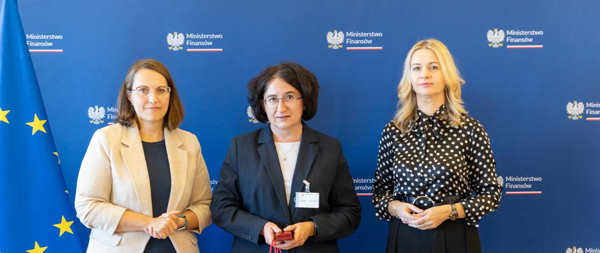 Dyrektor Wydziału Finansów i Budżetu ŁUW podczas nadania odznaki Za Zasługi dla Finansów Publicznych Rzeczypospolitej Polskiej