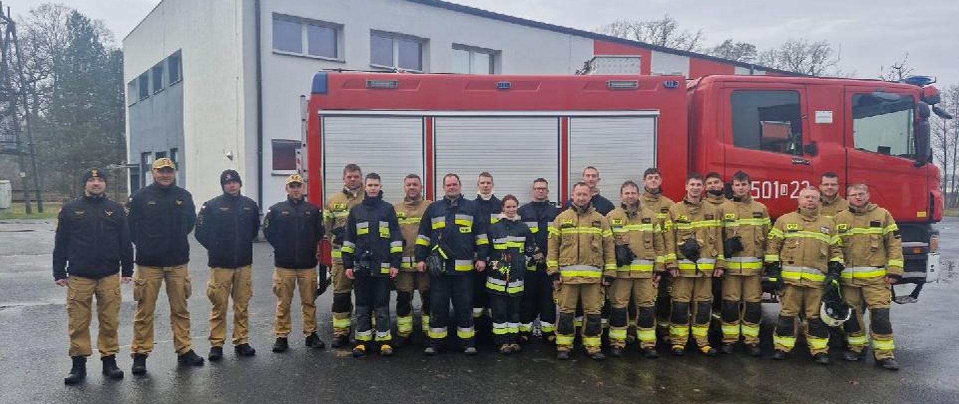 Nowi strażacy ratownicy OSP z terenu powiatu milickiego gotowi do działań