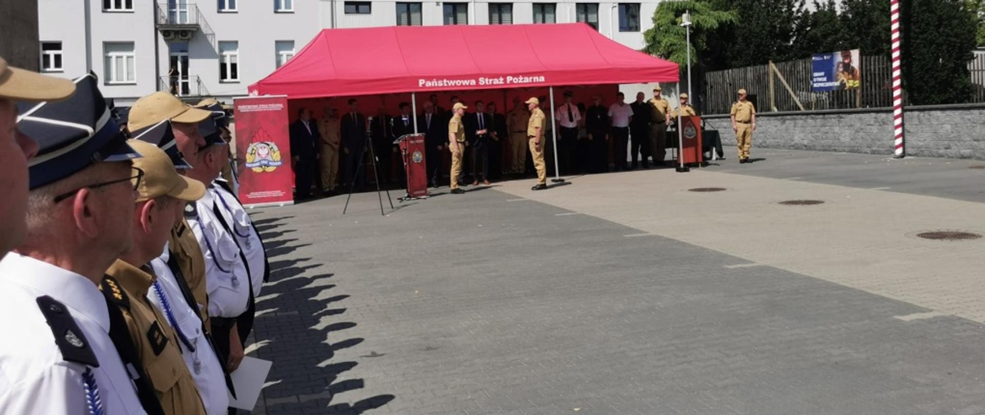 Uroczyste przekazanie promes dla jednostek Ochotniczych Straży Pożarnych RP woj. podlaskiego