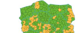 Ilustracja przedstawia mapę Polski obrazującą utworzenie w pełni wszystkich baz danych w poszczególnych powiatach. Kolorem żółtym zaznaczono powiaty, które nie utworzyły w pełni baz danych, natomiast kolorem zielonym zaznaczono powiaty, które utworzyły w pełni wszystkie baz danych.