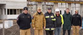 Wizytacja budowy przez KW PWPSP - wspólne zdjęcie kadry kierowniczej