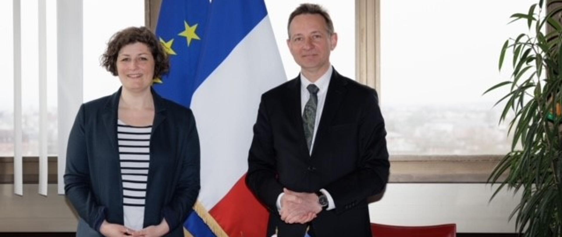 Ambasador Jerzy Baurski i Mer Strasburga Jeanne Barseghian.