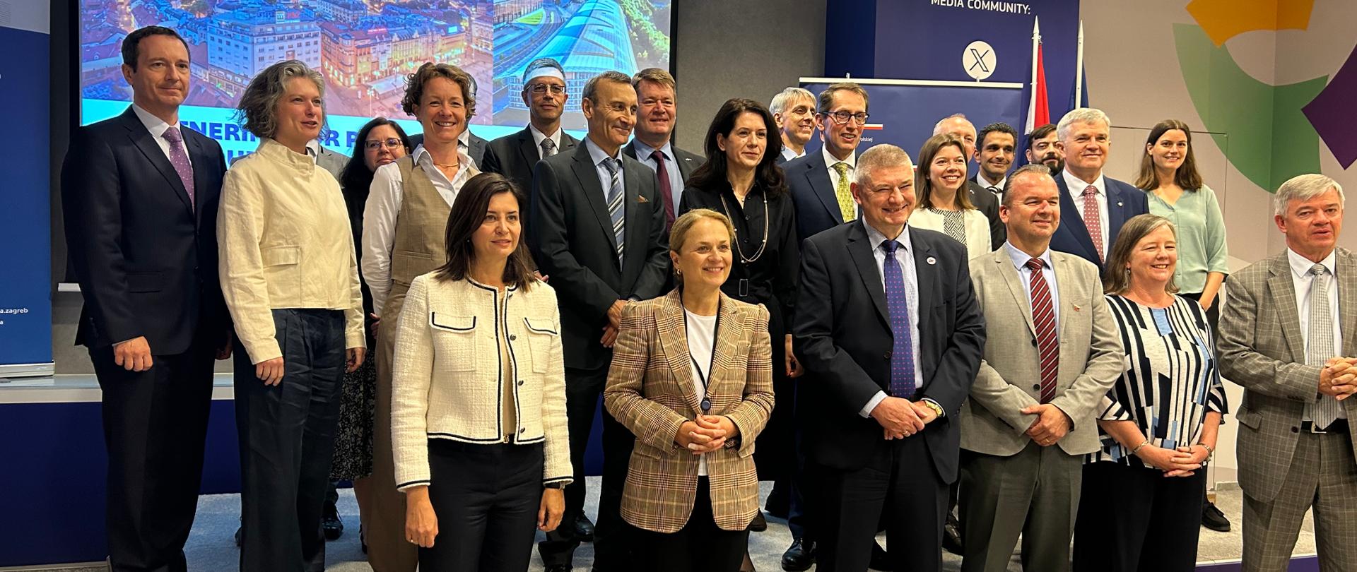 Uczestnicy spotkania z dyr. S.Ćosić