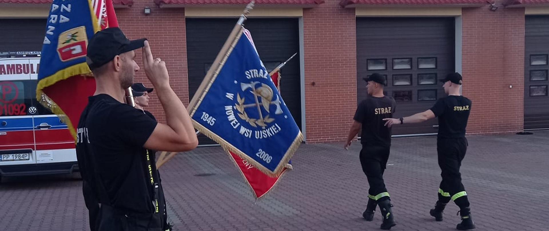 Poczty Sztandarowe podczas szkolenia.