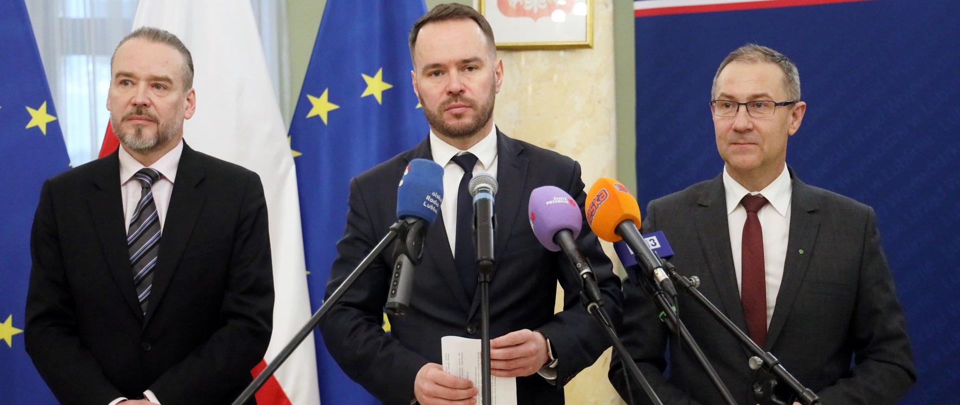 Briefing wojewody lubelskiego poświęcony m.in. nowo powołanym wicewojewodom