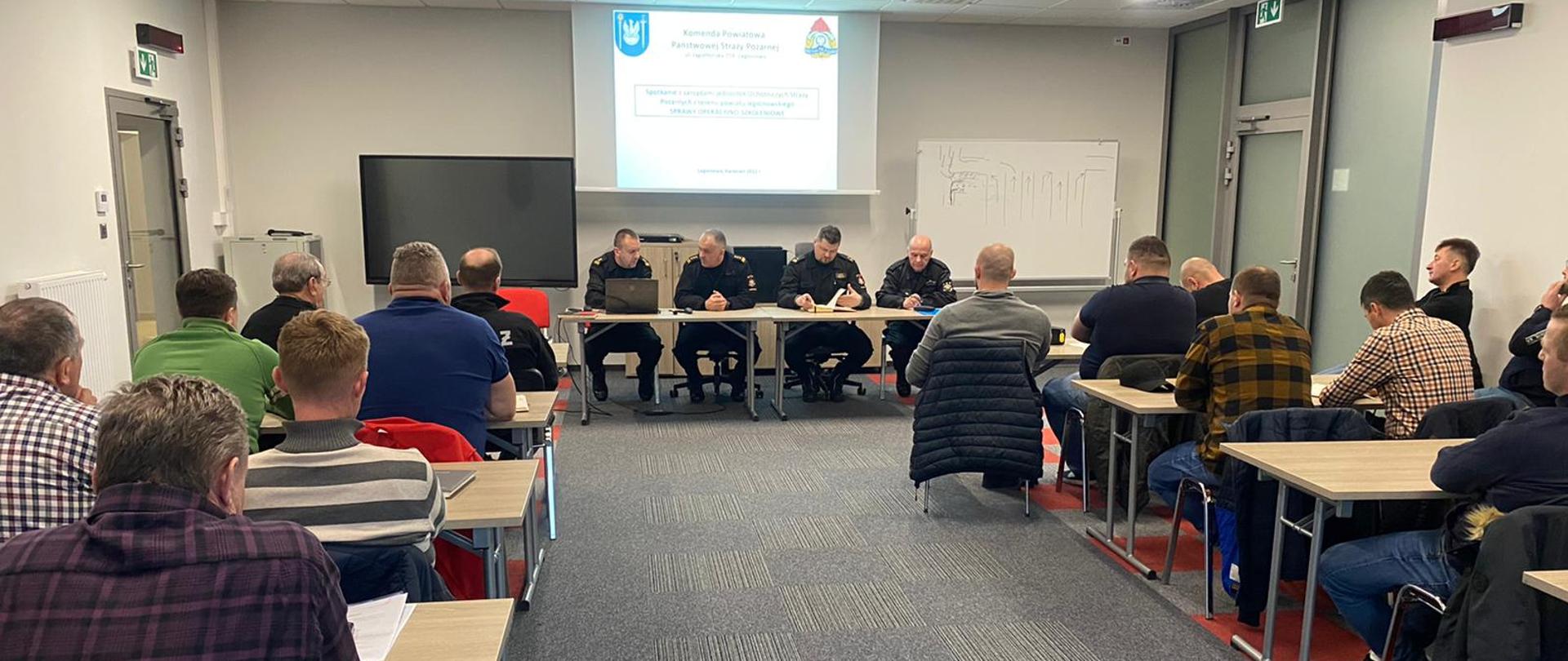 Odprawa kadry kierowniczej KP PSP w Legionowie z przedstawicielami Zarządów OSP.