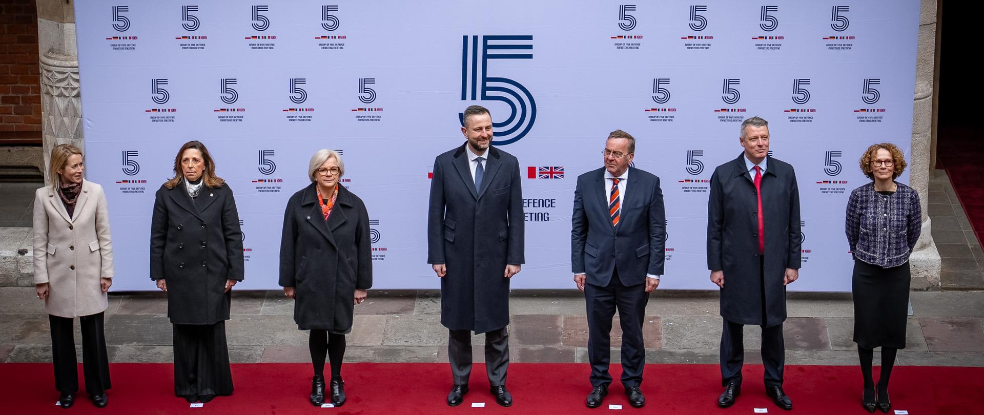 20 lutego 2026 r. w Krakowie, wicepremier - minister obrony narodowej Władysław Kosiniak-Kamysz spotkał się z ministrami obrony Francji, Niemiec, Włoch i Wlk. Brytanii oraz - w formie VTC - Ukrainy. Spotkanie zostało zrealizowane w formacie Grupy E5. Fot. szer. Tomasz Radziński/2KZ 