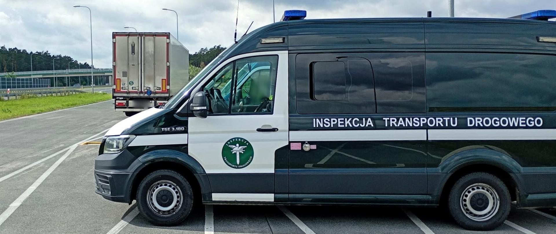 Inspekcja Transportu Drogowego prowadzi kontrole pojazdów ciężarowych na drodze ekspresowej S8 pod Wyszkowem.