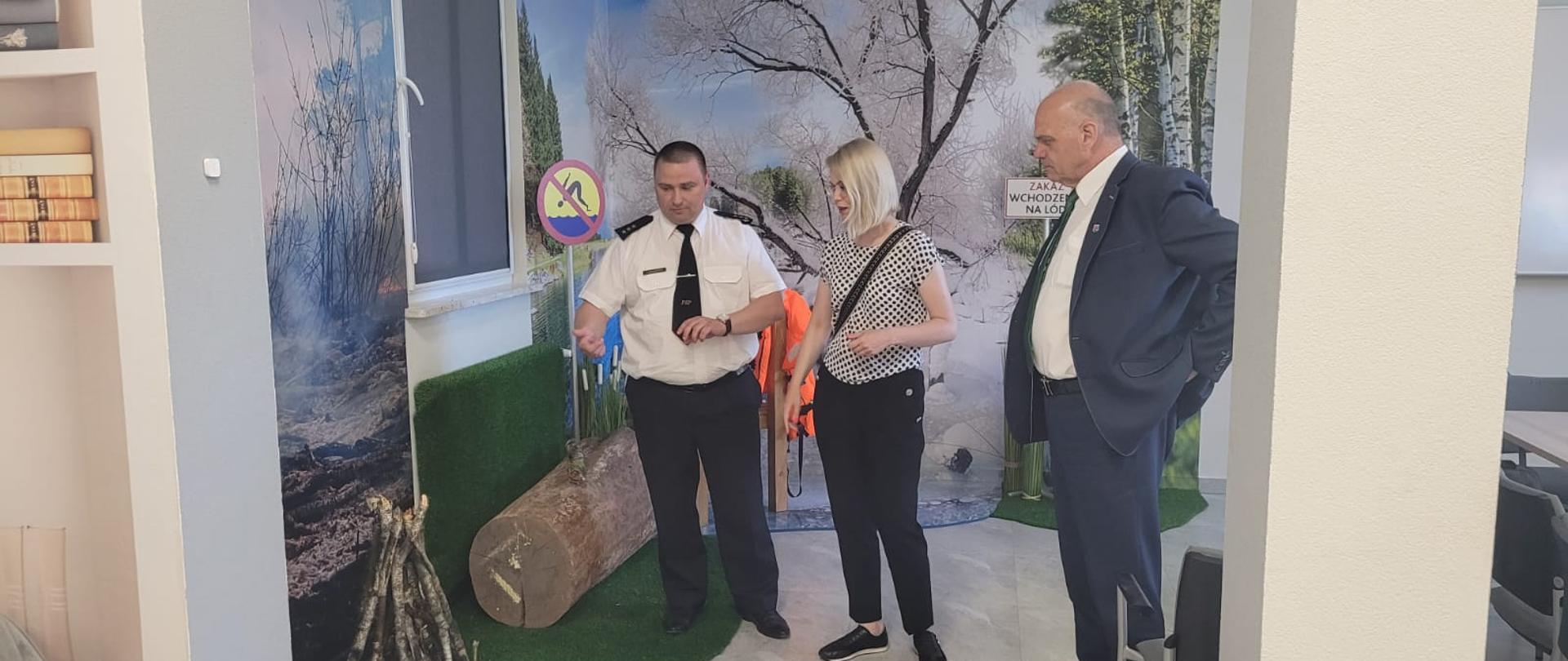 Prezentacja przez Komendanta Powiatowego PSP w Złotowie kpt. Tomasza Lewandowskiego Sali Edukacyjnej „OGNIK”, 