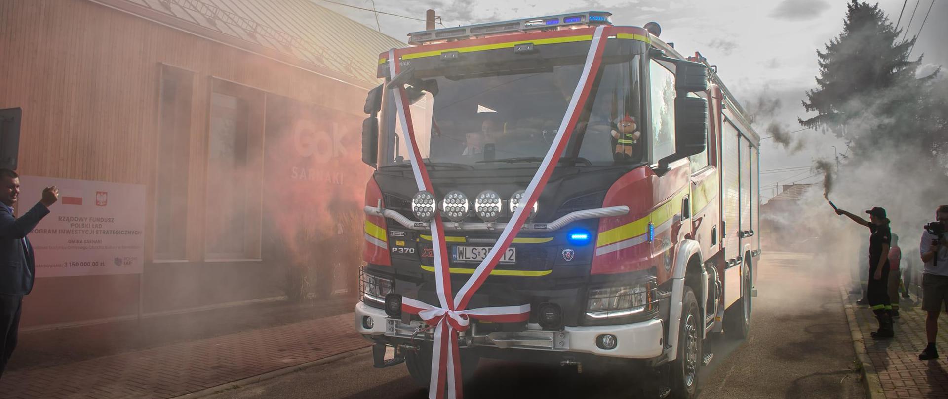 Nowy samochód ratowniczo - gaśniczy w OSP Sarnaki