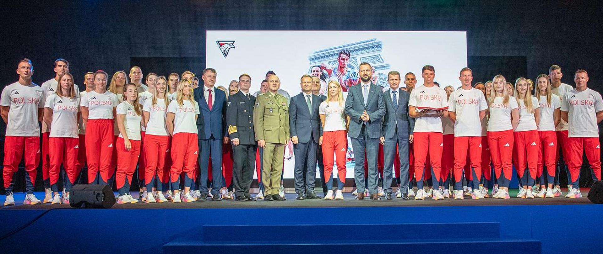 18 lipca 2024 r. w Muzeum Wojska Polskiego (Cytadela Warszawska), wicepremier - minister obrony narodowej Władysław Kosiniak-Kamysz, wziął udział w oficjalnym pożegnaniu żołnierzy - sportowców udających się na XXXIII Letnie Igrzyska Olimpijskie w Paryżu. Fot. Maciej Nędzyński/CO MON