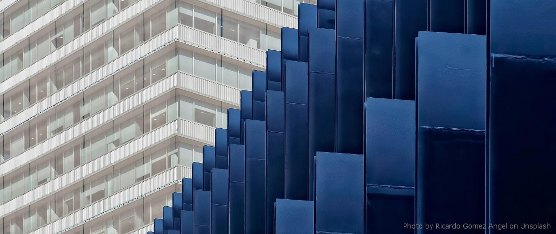 Polska znacząco awansuje w międzynarodowym przeglądzie dyplomacji cyfrowej.