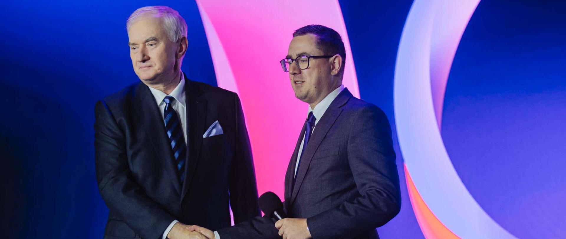 przejmuje pełną kontrolę nad drugim projektem budowy elektrowni jądrowej w Polsce