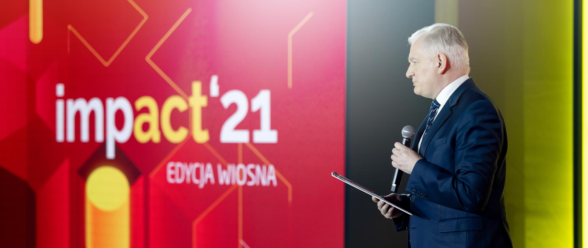 Wicepremier Jarosław Gowin podczas konferencji Impact'21 w Warszawie