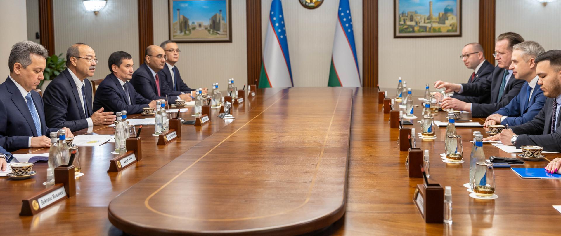 Wizyta ministra cyfryzacji w Uzbekistanie – współpraca w obszarze nowych technologii i cyfryzacji 