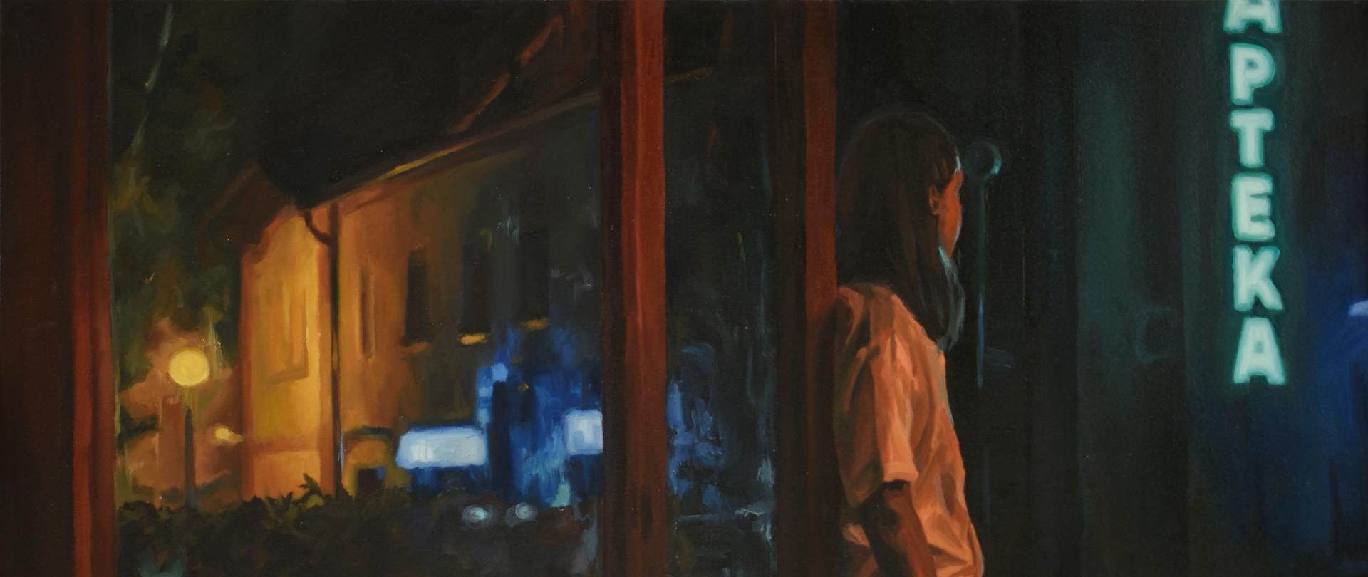 Malarski nocny kadr ulicy: osoba stojąca przy wiacie autobusowej, z bukietem kwiatów w dłoni, spogląda w bok; po prawej świeci turkusowy neon „APTEKA”, mokry chodnik odbija światła, a ciepłe i chłodne barwy tworzą nastrojowy kontrast.