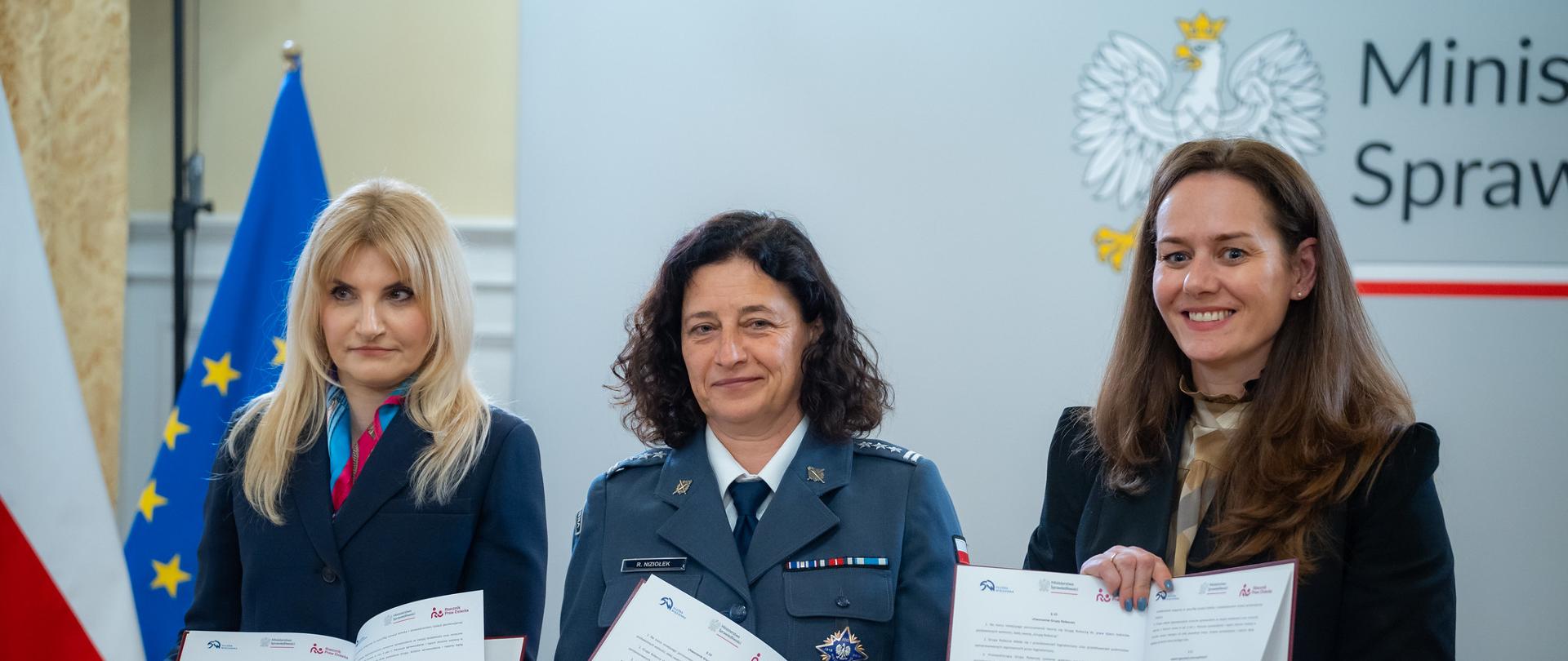 Podpisanie Karty Praw Dzieci Rodziców Pozbawionych Wolności 